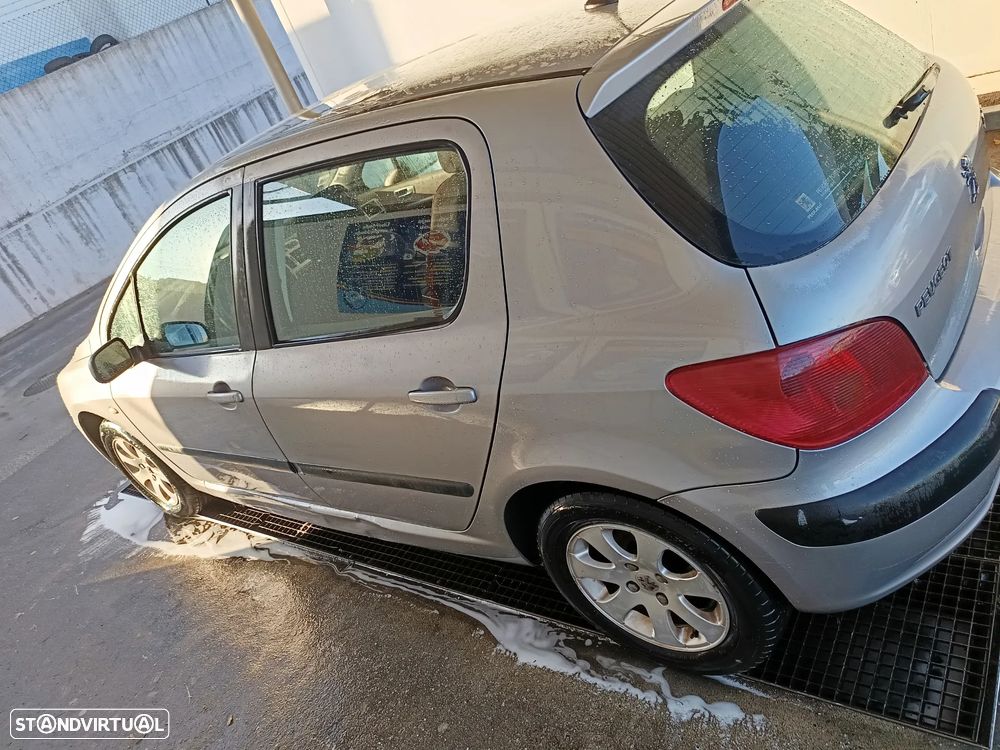 Peugeot 307
