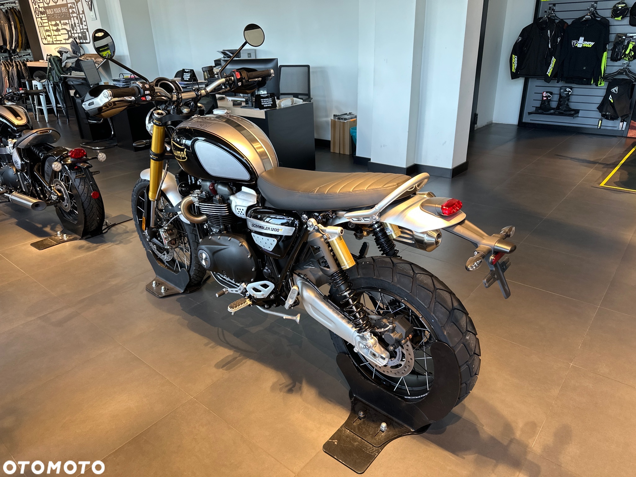 Triumph Scrambler - 4
