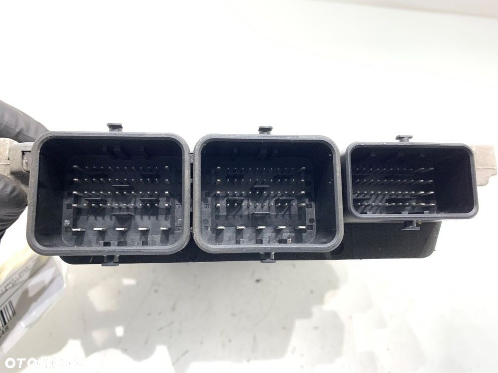 KOMPUTER SILNIKA  PEUGEOT 308 SW I (4E_, 4H_) 2007 - 2014 1.6 HDi 82 kW [112 KM] olej napędowy 2009 - 3