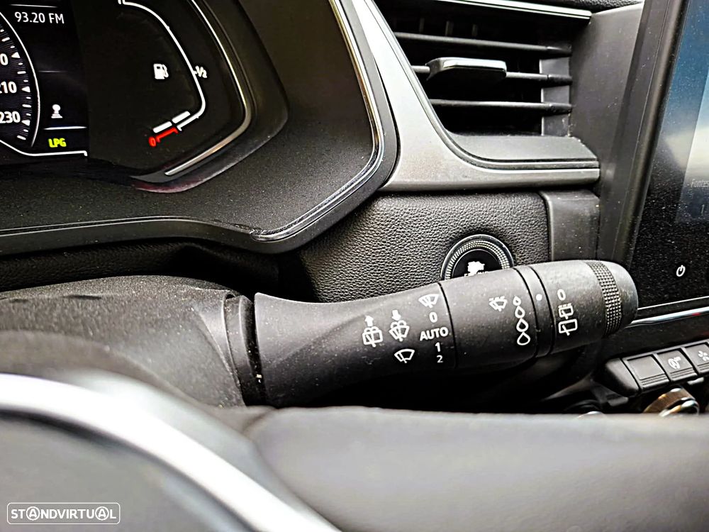 Renault Captur 1.0 TCe Techno Bi-Fuel - 16