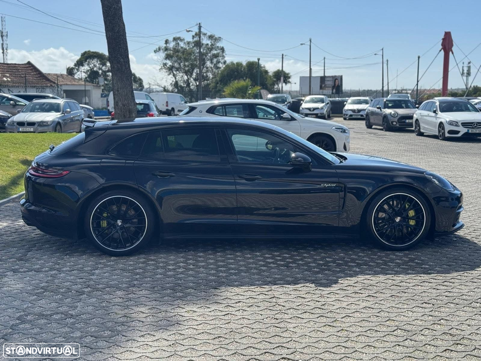 Porsche Panamera Sport Turismo 4 E-Hybrid - 12