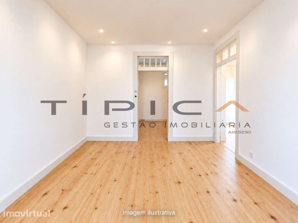 Apartamento T2 para renovar em Alfama com vista rio - Grande imagem: 4/18