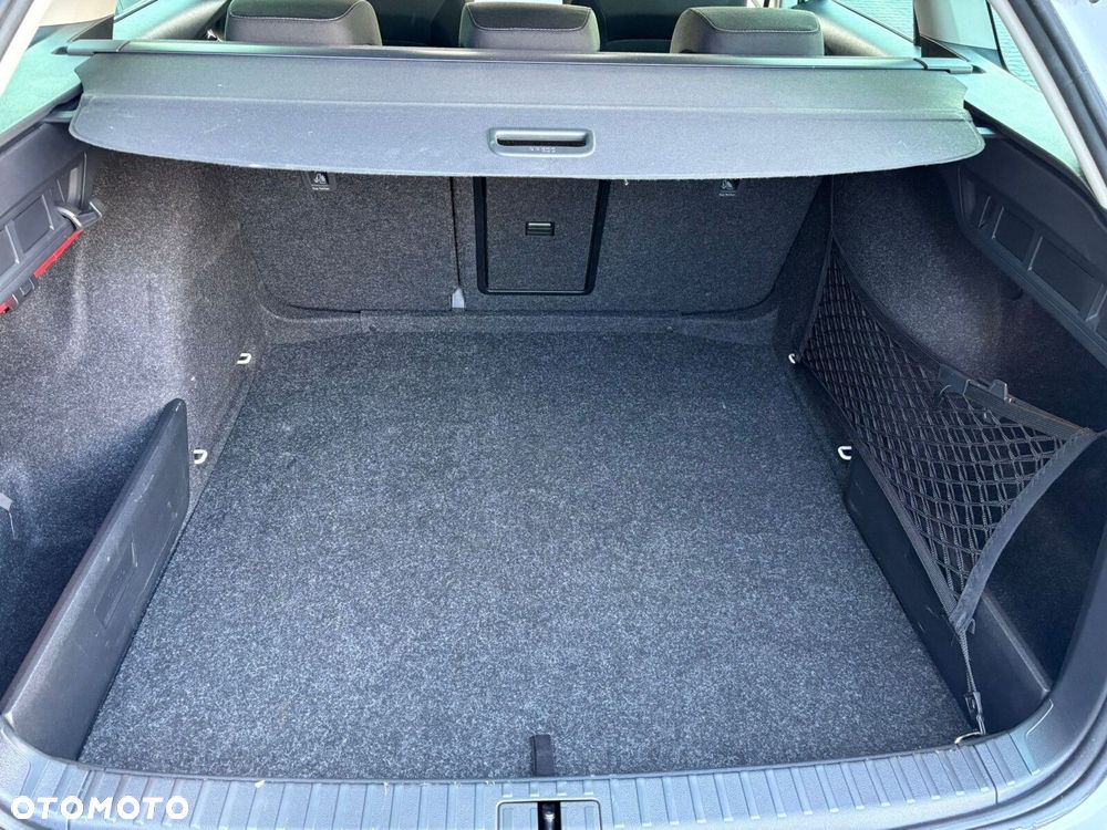 Skoda Octavia 2.0 TDI Selection DSG - 17