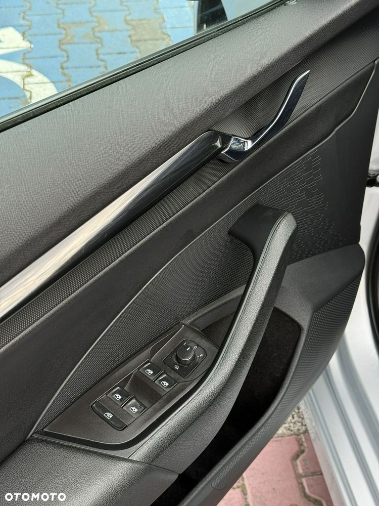 Skoda Octavia 2.0 TDI Ambition DSG - 11