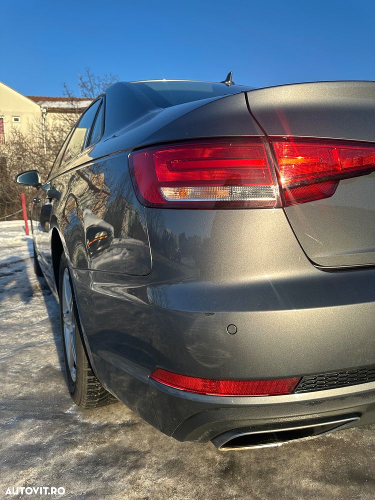 Audi A4 2.0 TDI S tronic - 9