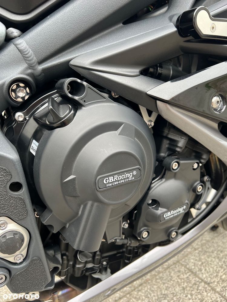 Triumph Daytona - 11