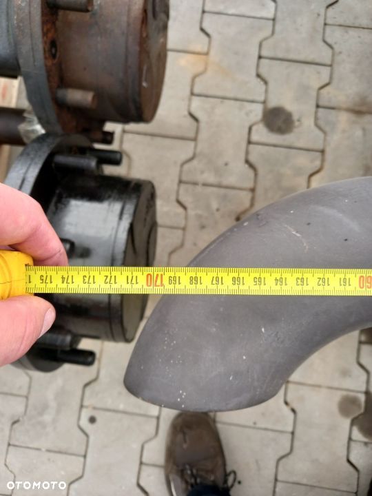 Kolanko tłumika wydech końcowy Claas Ares Axion Arion 530 540 550 620 630 640 650 - 7