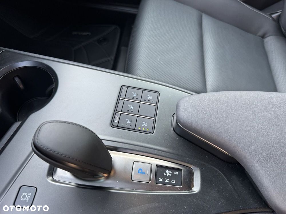 Lexus UX 300e Luxury Line - 11