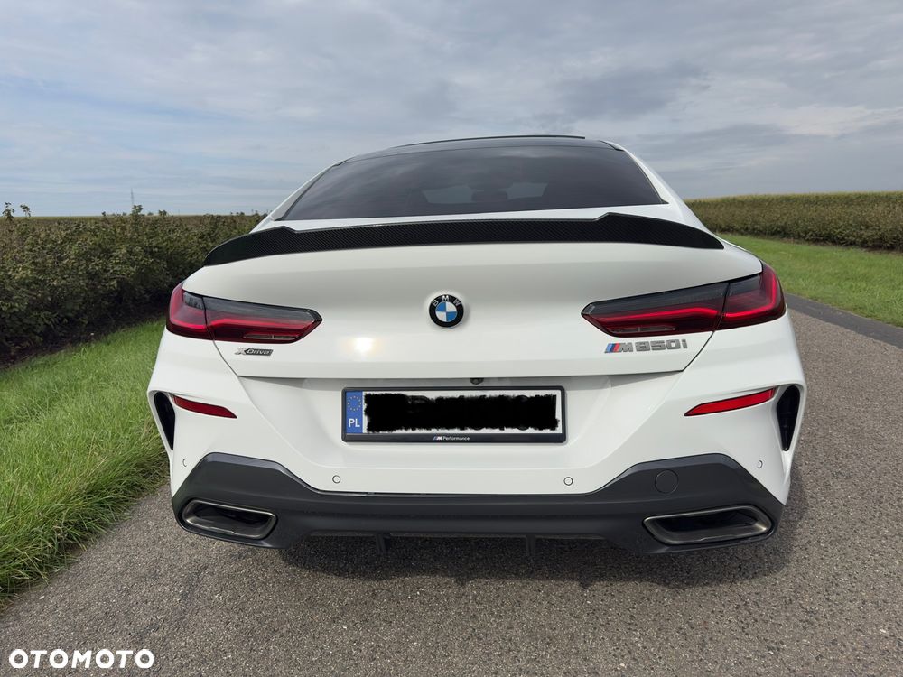 BMW Seria 8 - 10
