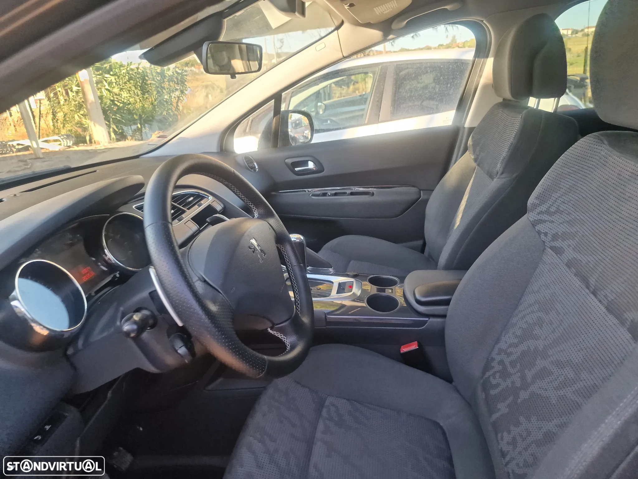 Peugeot 3008 1.6 e-HDi Active CMP6 - 14