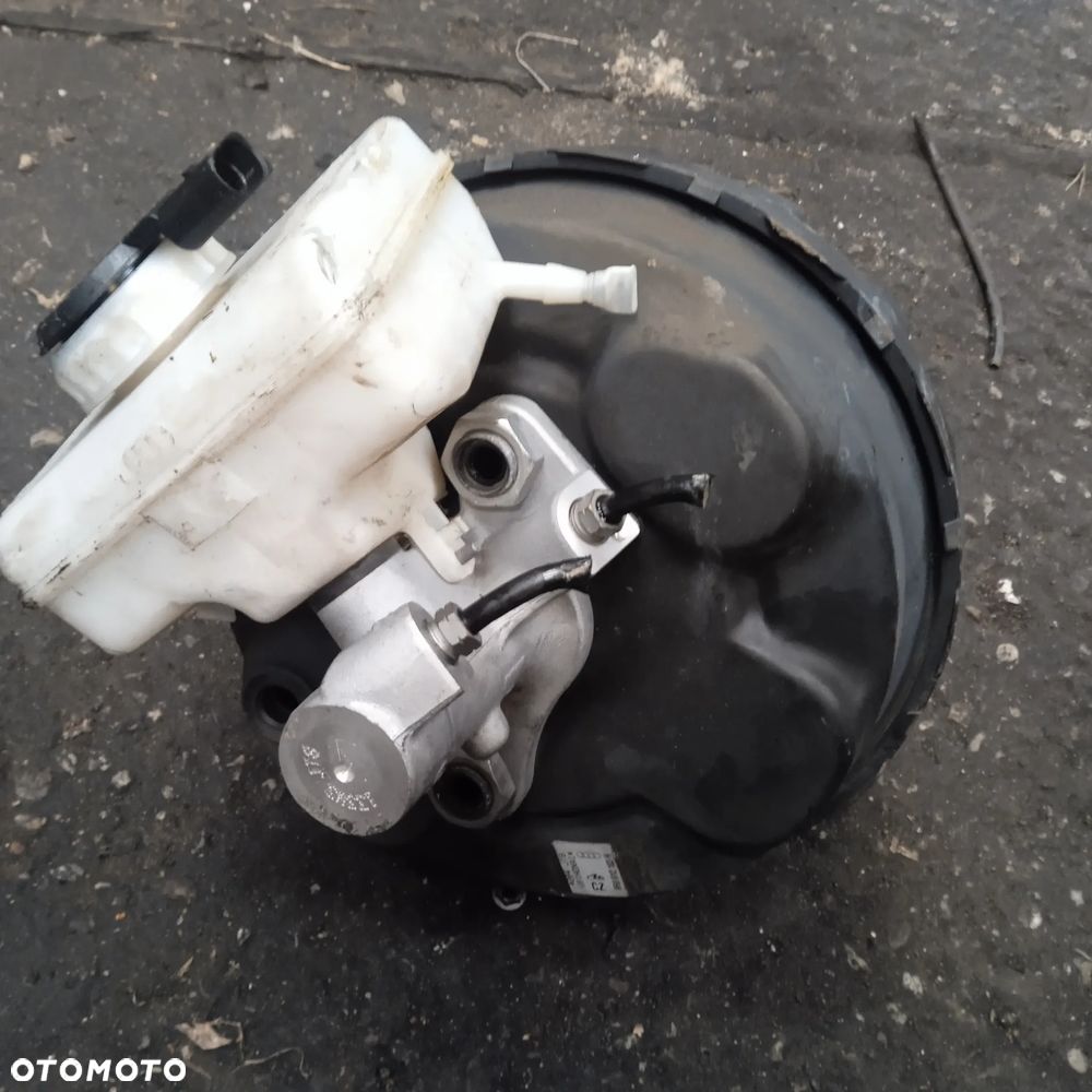 Serwo Q5 8R0612103H - 4