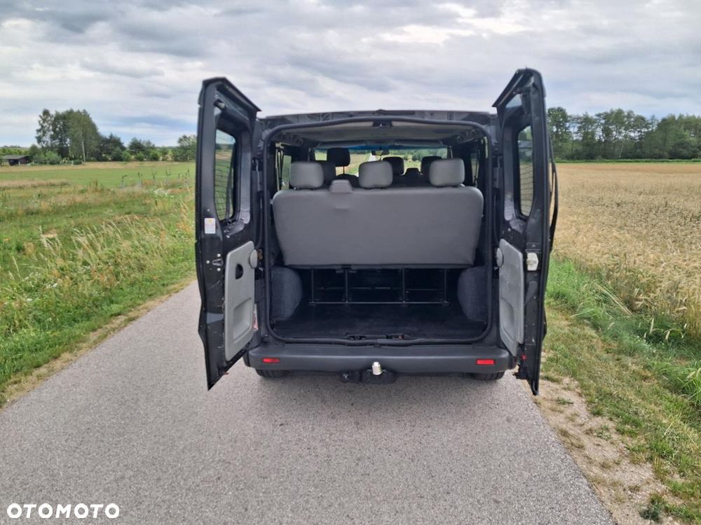 Renault Trafic - 26