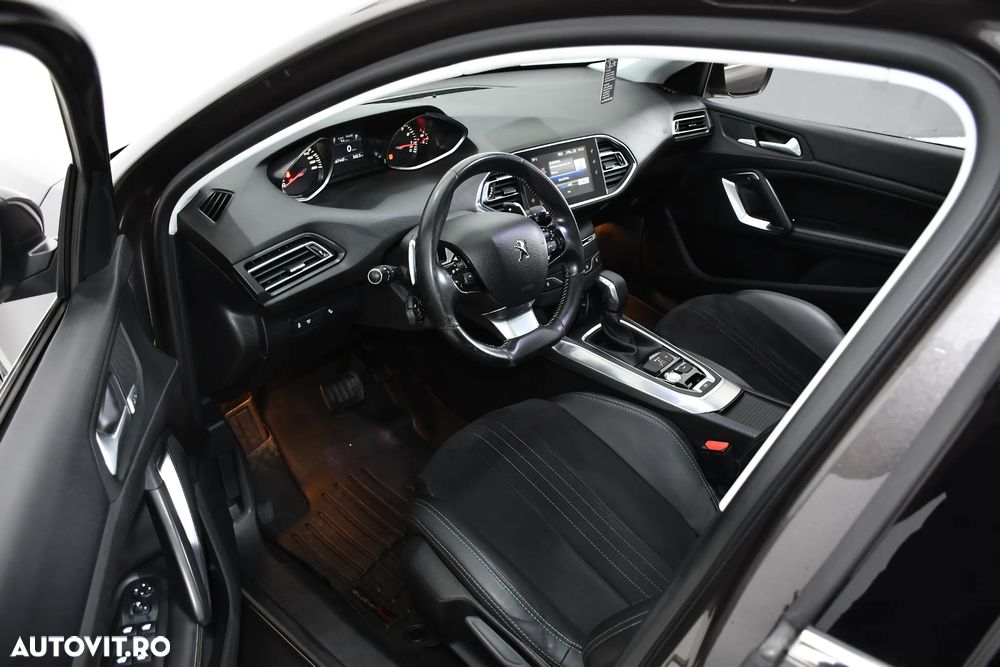 Peugeot 308 - 15