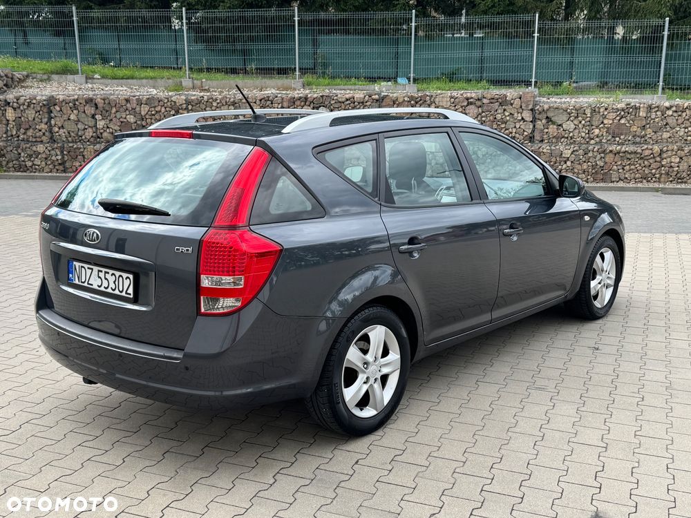 Kia Ceed 1.6 Crdi Comfort + - 5