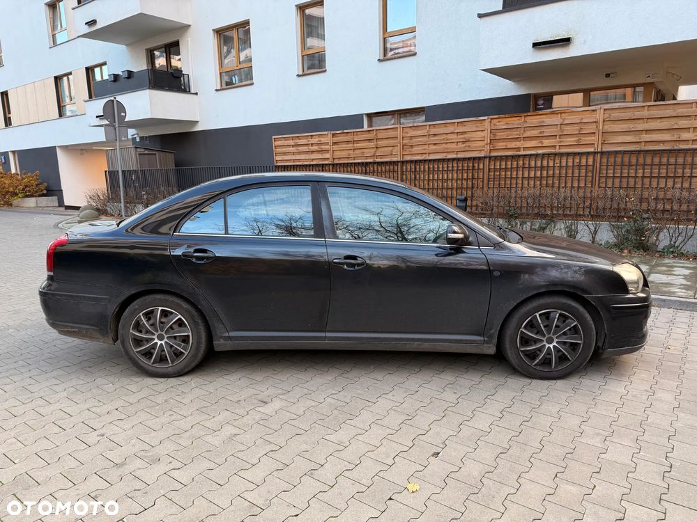 Toyota Avensis 1.8 VVT-i Sol - 3