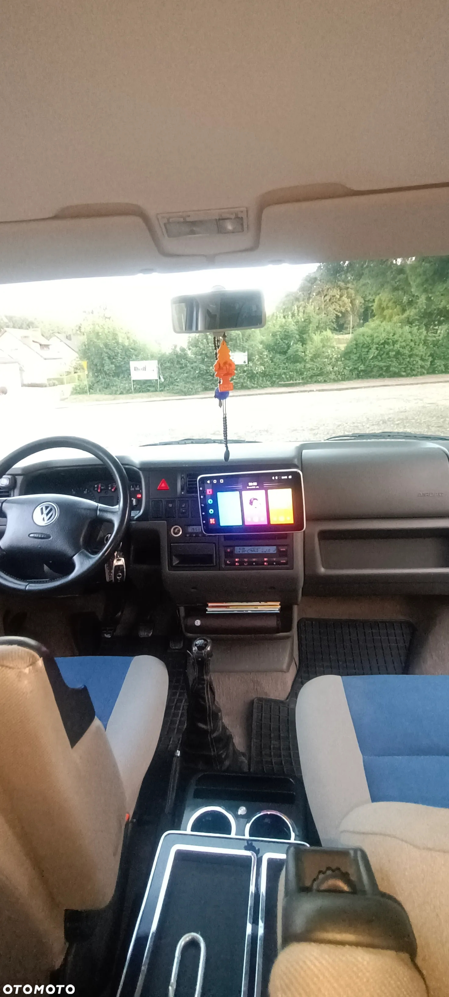 Volkswagen Multivan TDI - 11