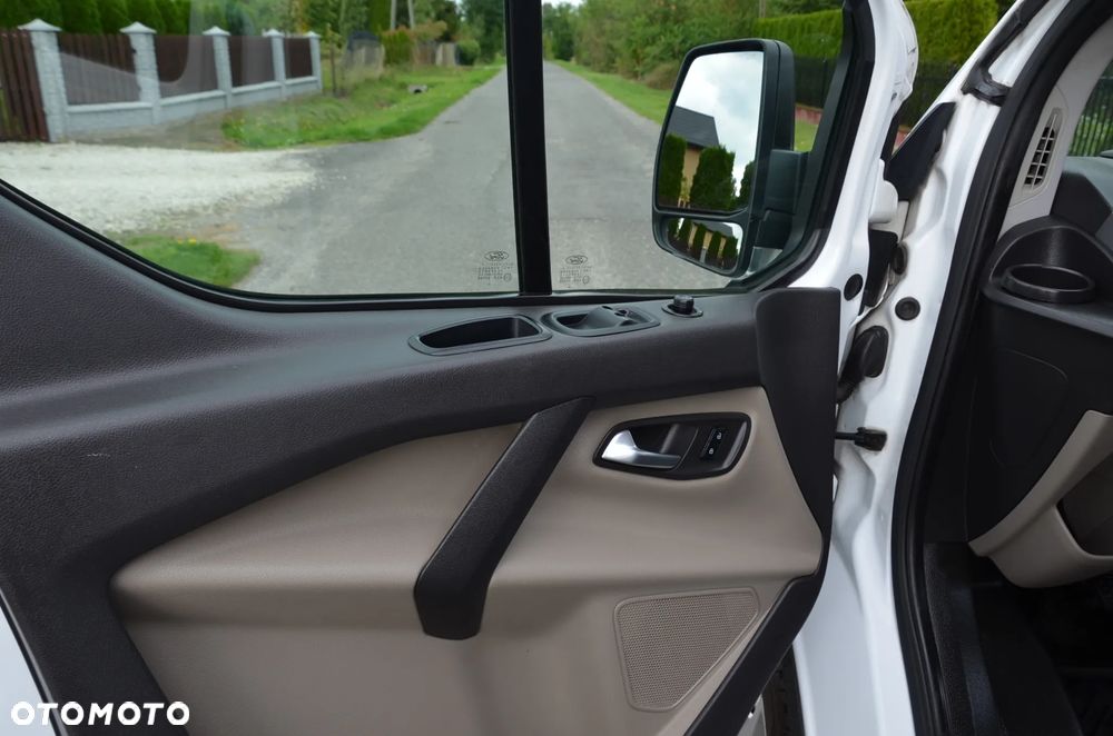 Ford Transit Custom 310 L2H1 Limited - 15
