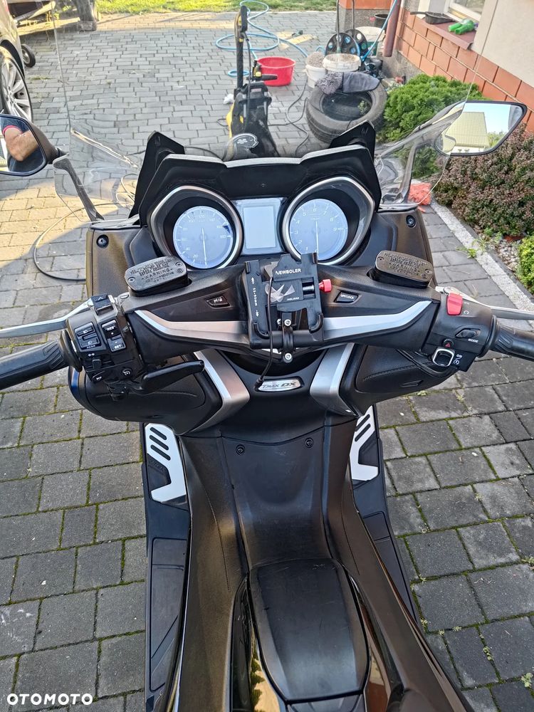 Yamaha Tmax - 7