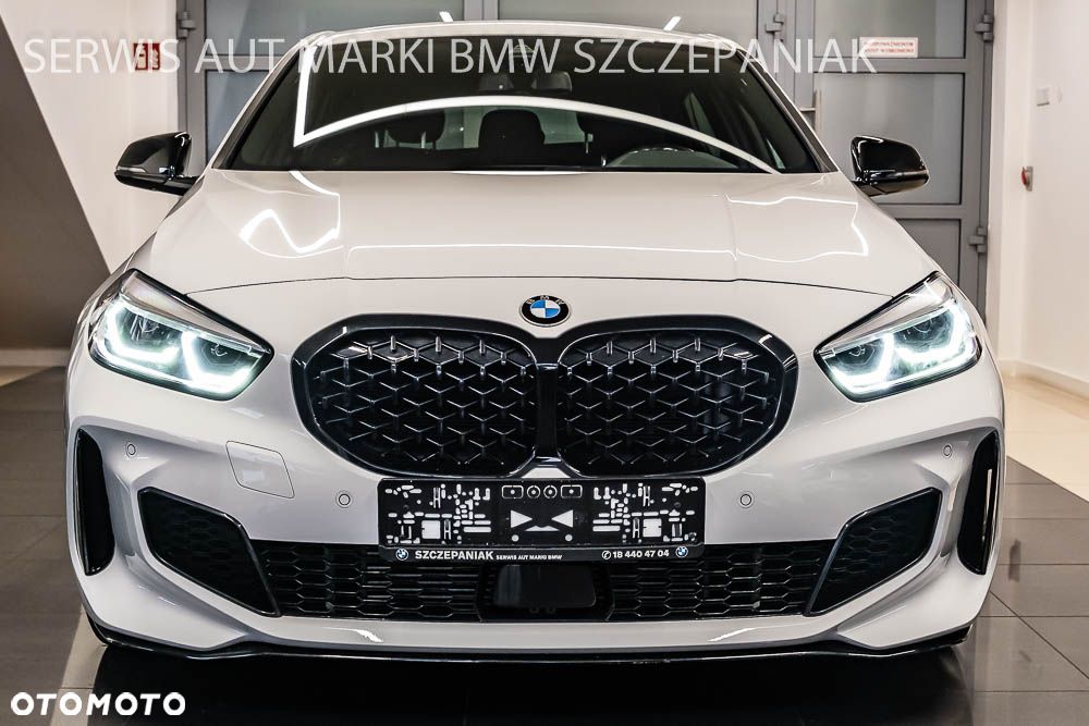 BMW Seria 1 M135i xDrive Edition Colorvision - 2