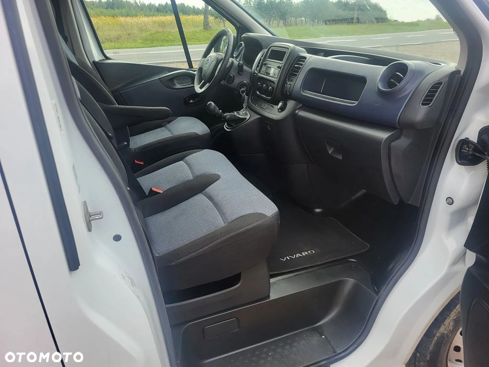 Opel Vivaro - 25