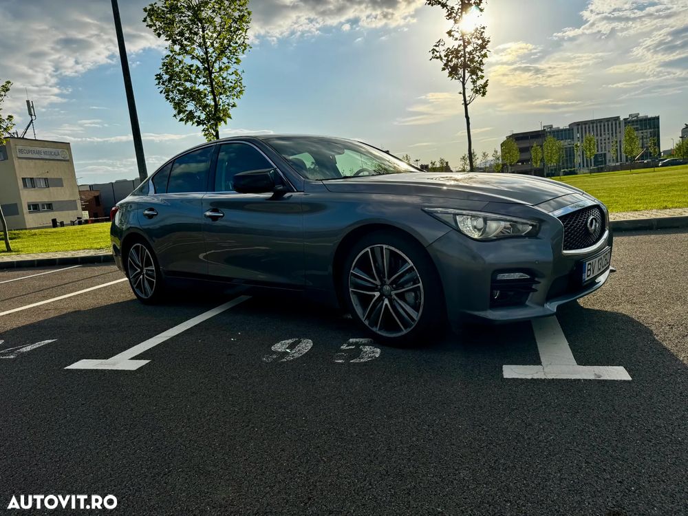 Infiniti Q50 - 1