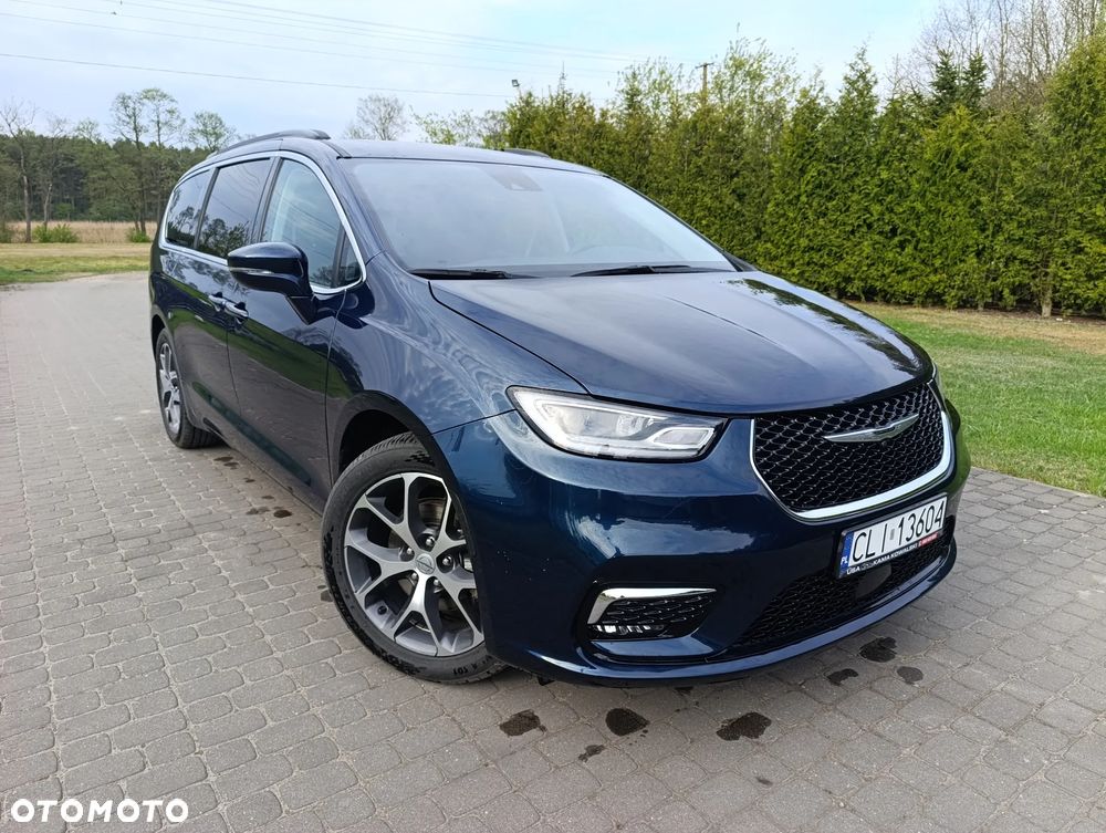 Chrysler Pacifica - 15