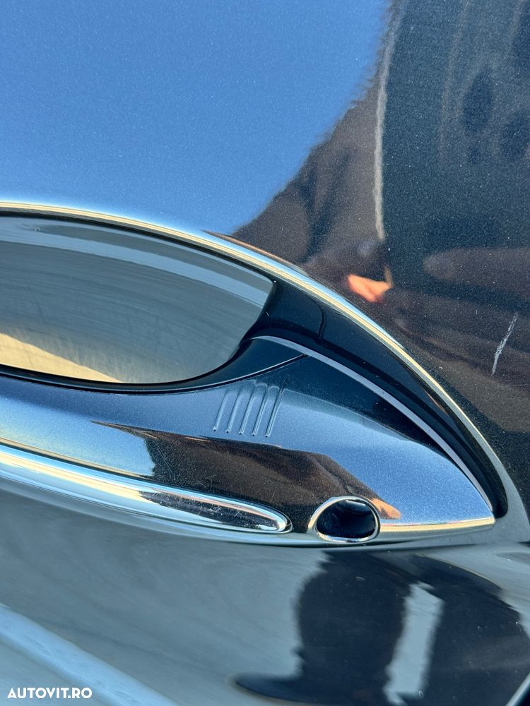 BMW Seria 5 525d xDrive AT - 11