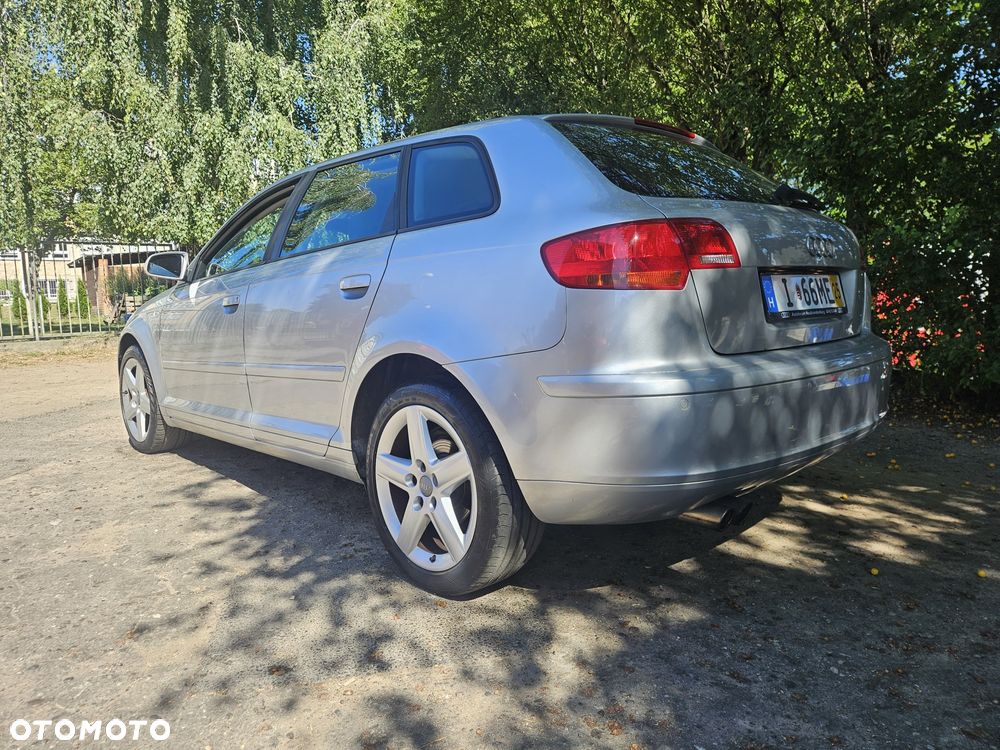 Audi A3 Sportback - 4