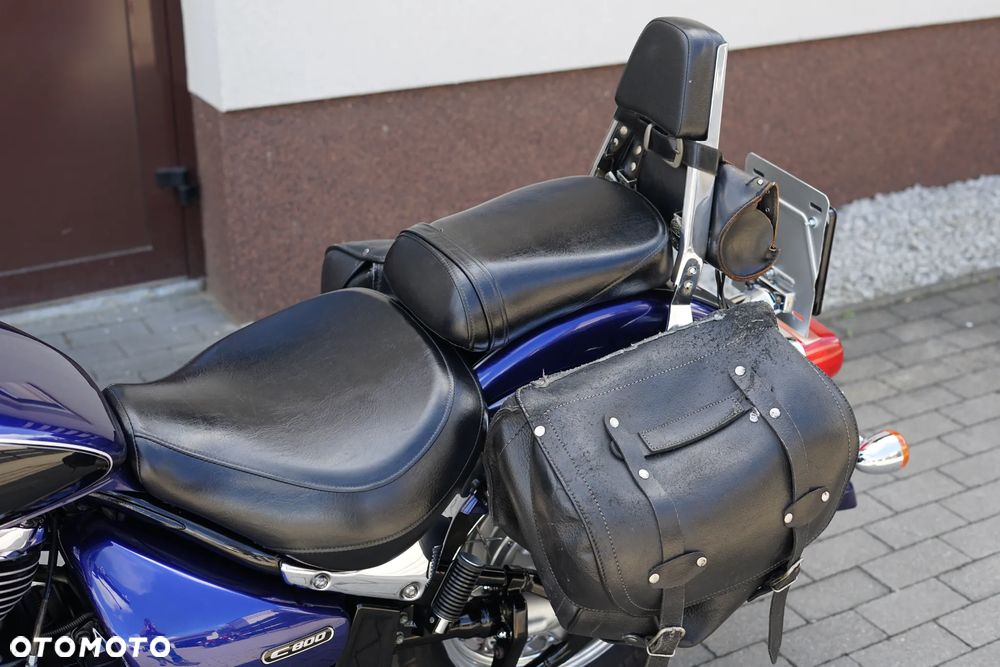 Suzuki VL 800 Volusia - 23