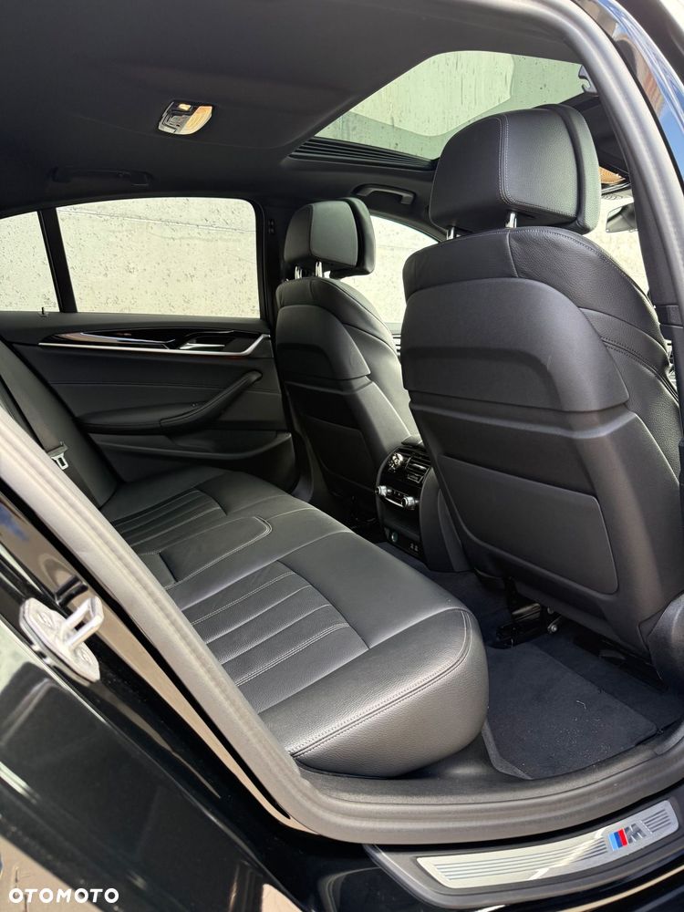 BMW Seria 5 540i xDrive mHEV M Sport sport - 12