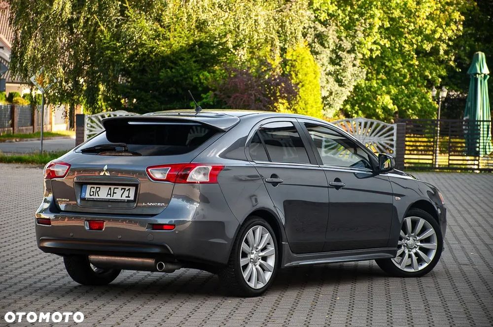 Mitsubishi Lancer 1.8 Intense - 16