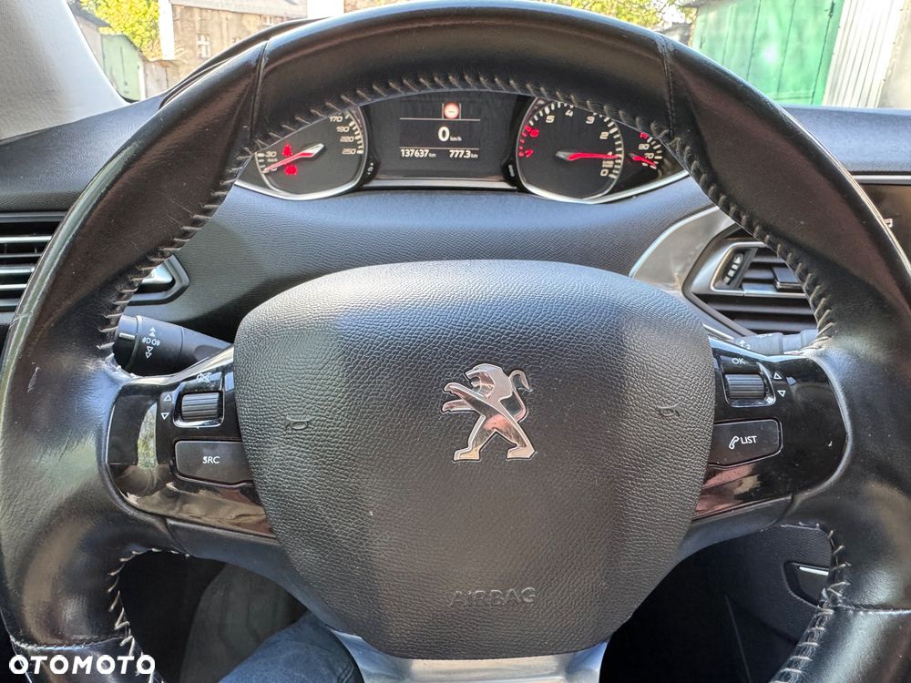 Peugeot 308 130 e-THP Stop & Start Allure - 14