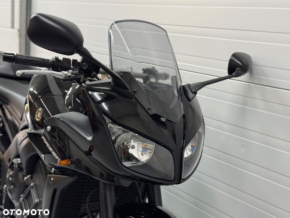 Yamaha FZ - 8