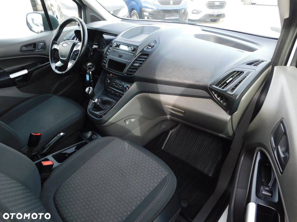 Ford Transit Connect - 9