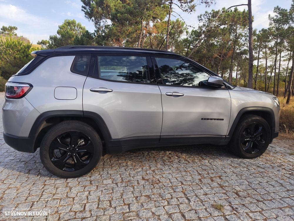 Jeep Compass 1.6 M-Jet Night Eagle — fotografia 4