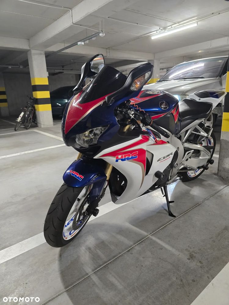 Honda CBR - 8