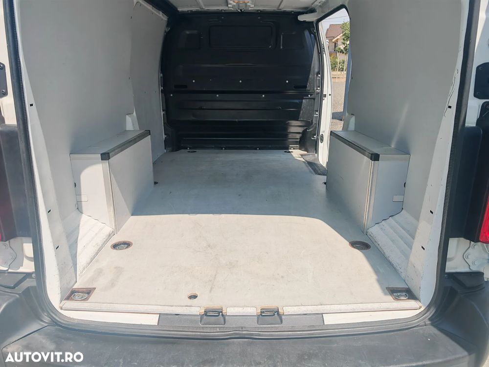 Opel Vivaro - 6