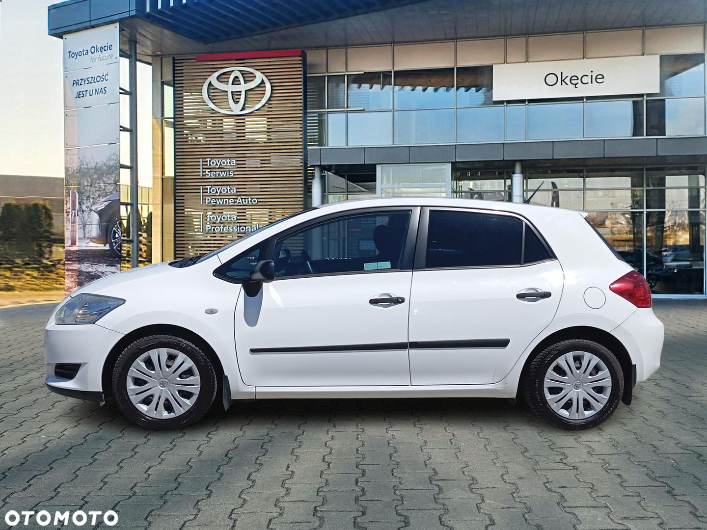 Toyota Auris 1.33 VVT-i Terra - 3