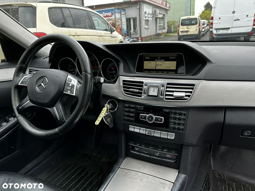 Mercedes-Benz Klasa E - 15