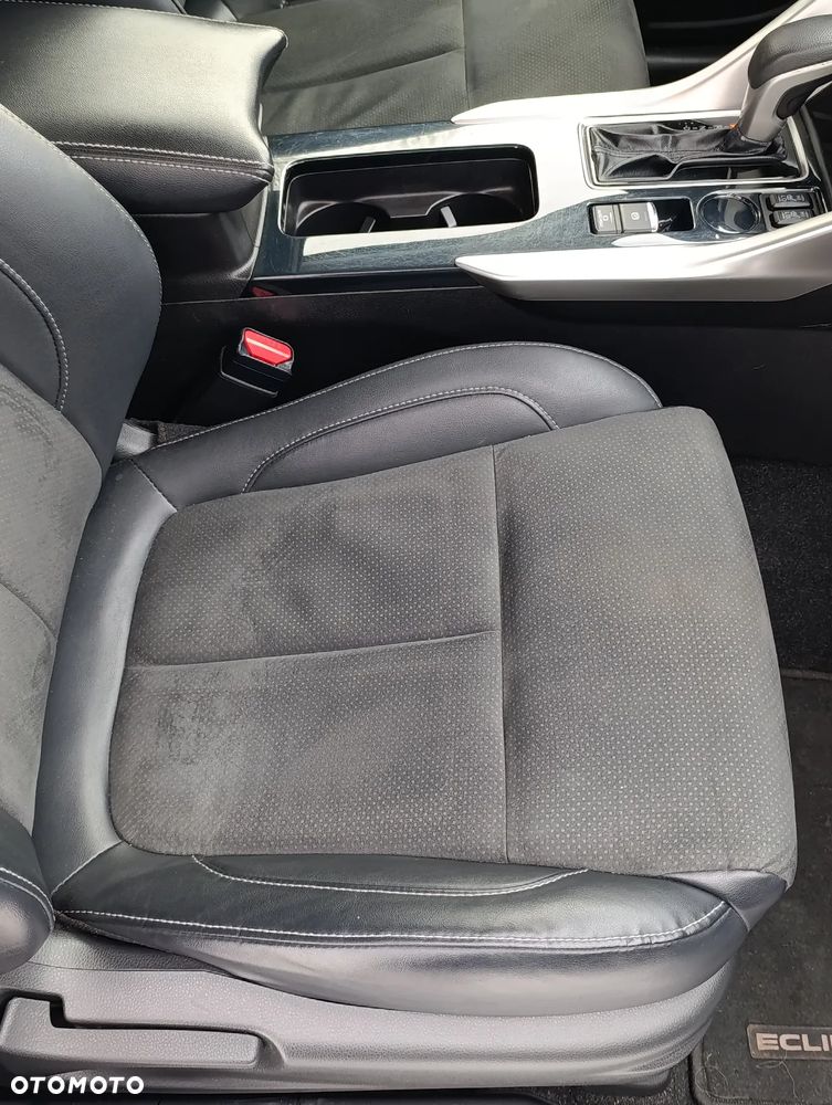 Mitsubishi Eclipse Cross - 21