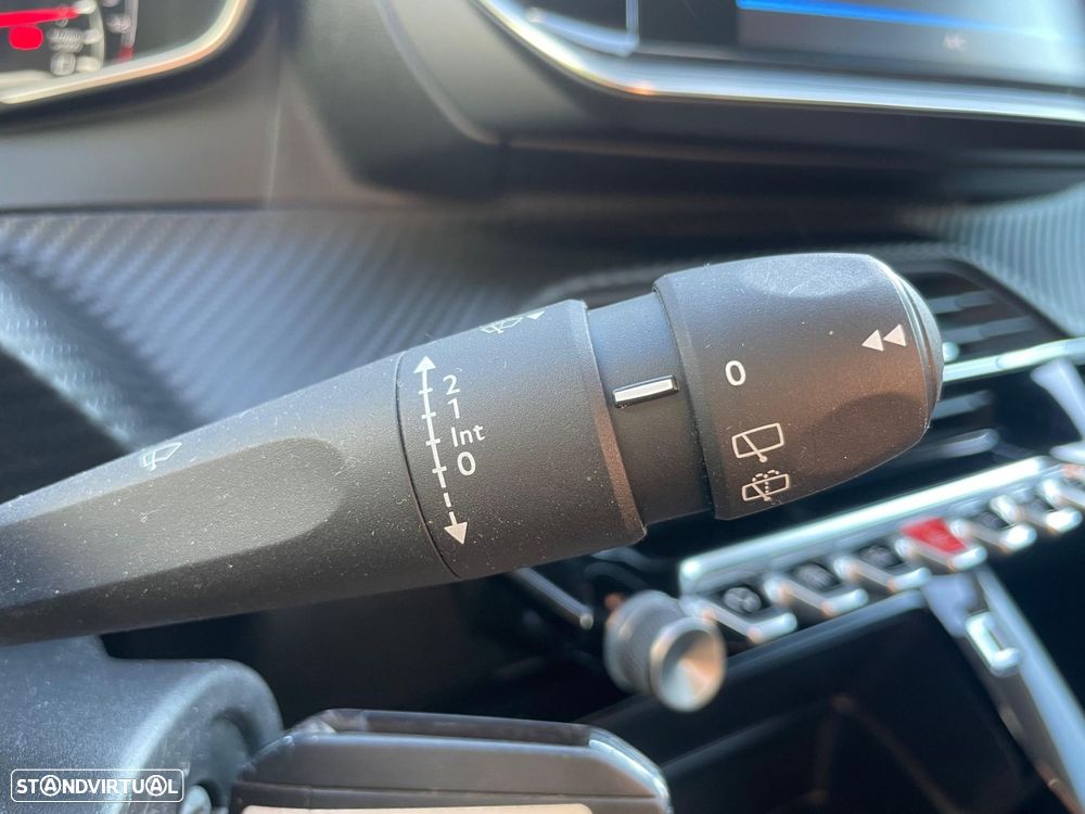 Peugeot 208 1.2 PureTech Allure - 19