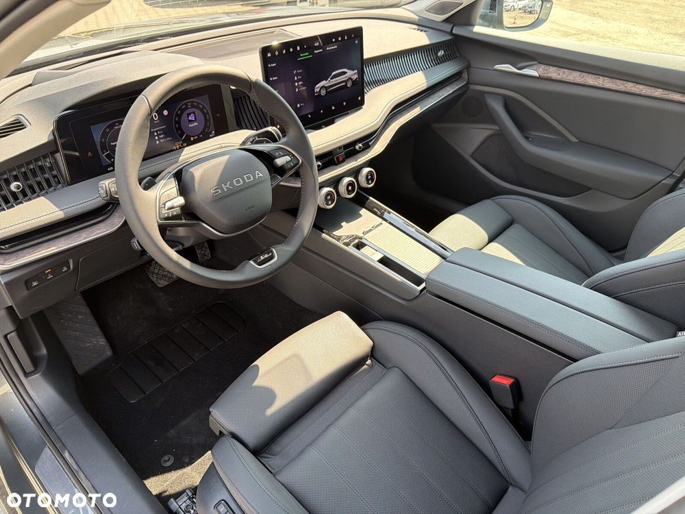 Skoda Superb 2.0 TDI SCR 4x4 L&K DSG - 10