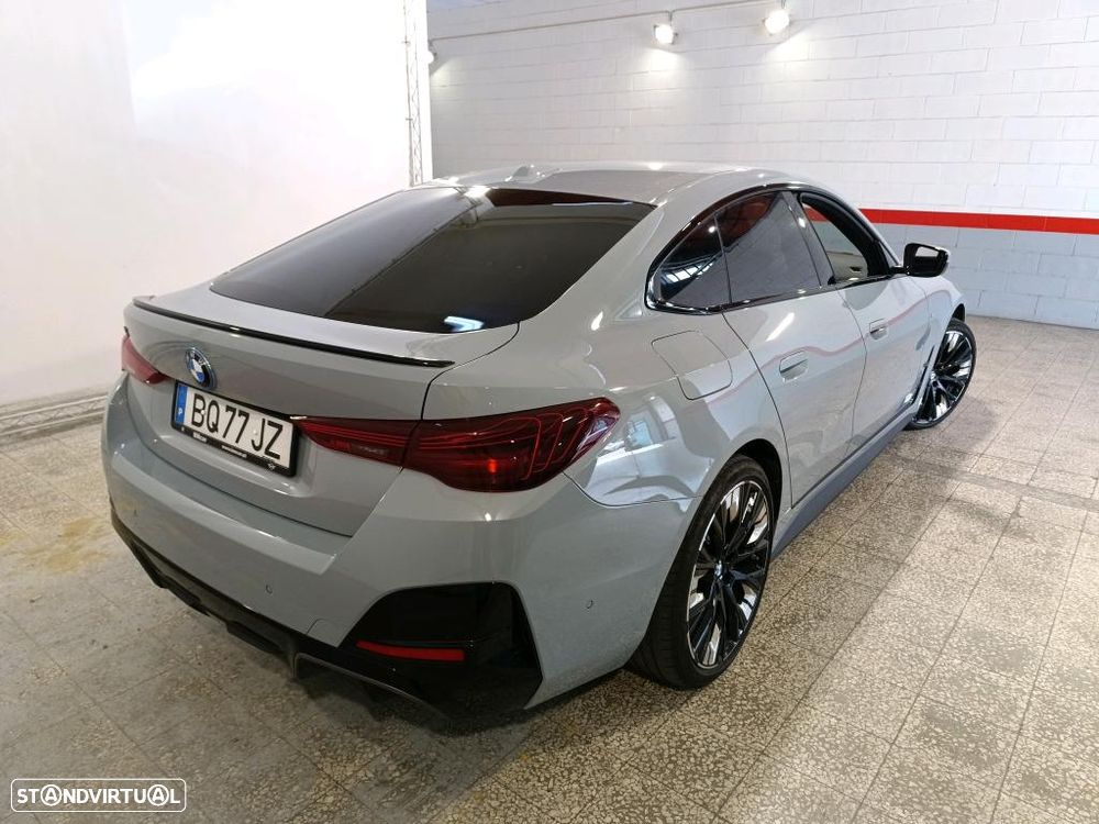 BMW i4 eDrive35 Edição Desportiva M - 3