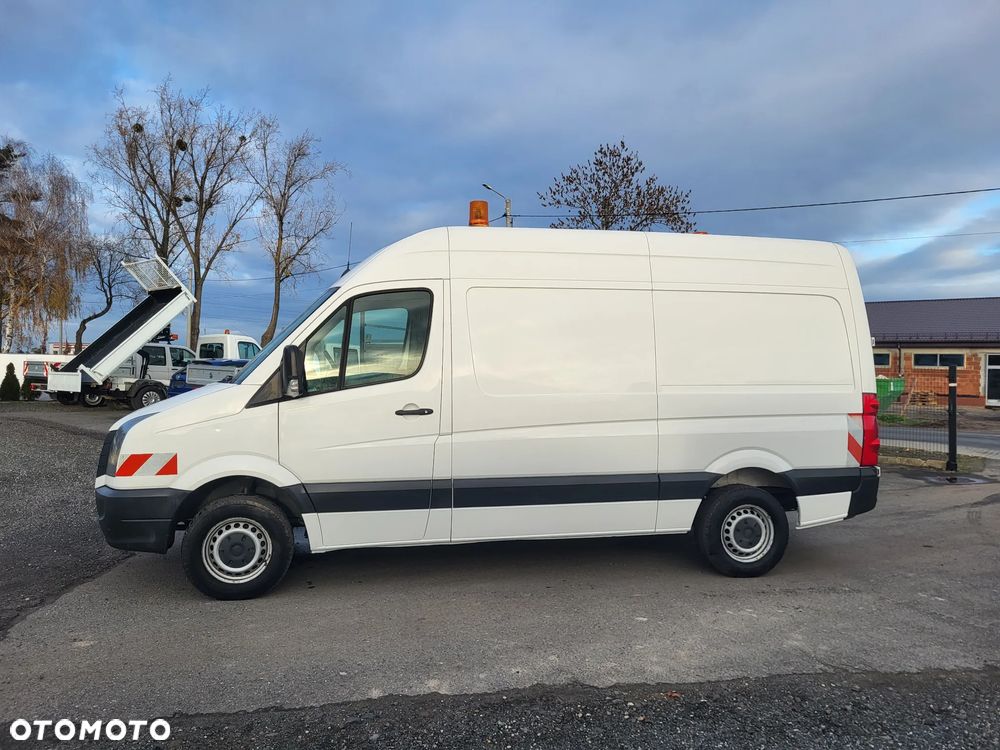 Volkswagen Crafter blaszak z zabudową warsztatową sortimo klima super stan - 10