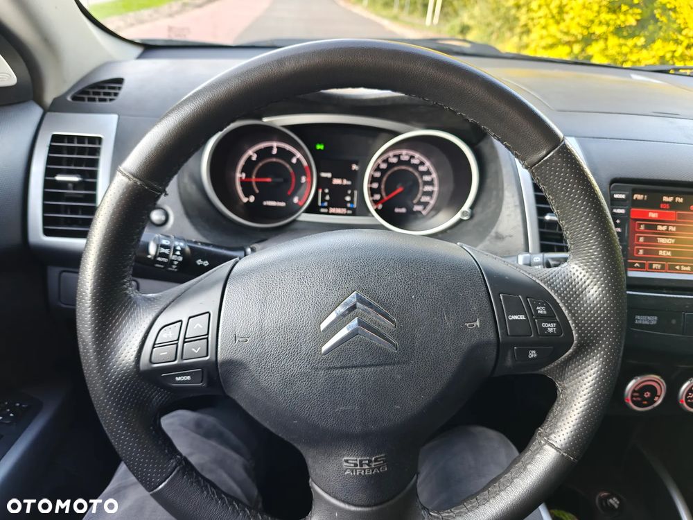 Citroën C-Crosser 2.2 HDi Exclusive - 16