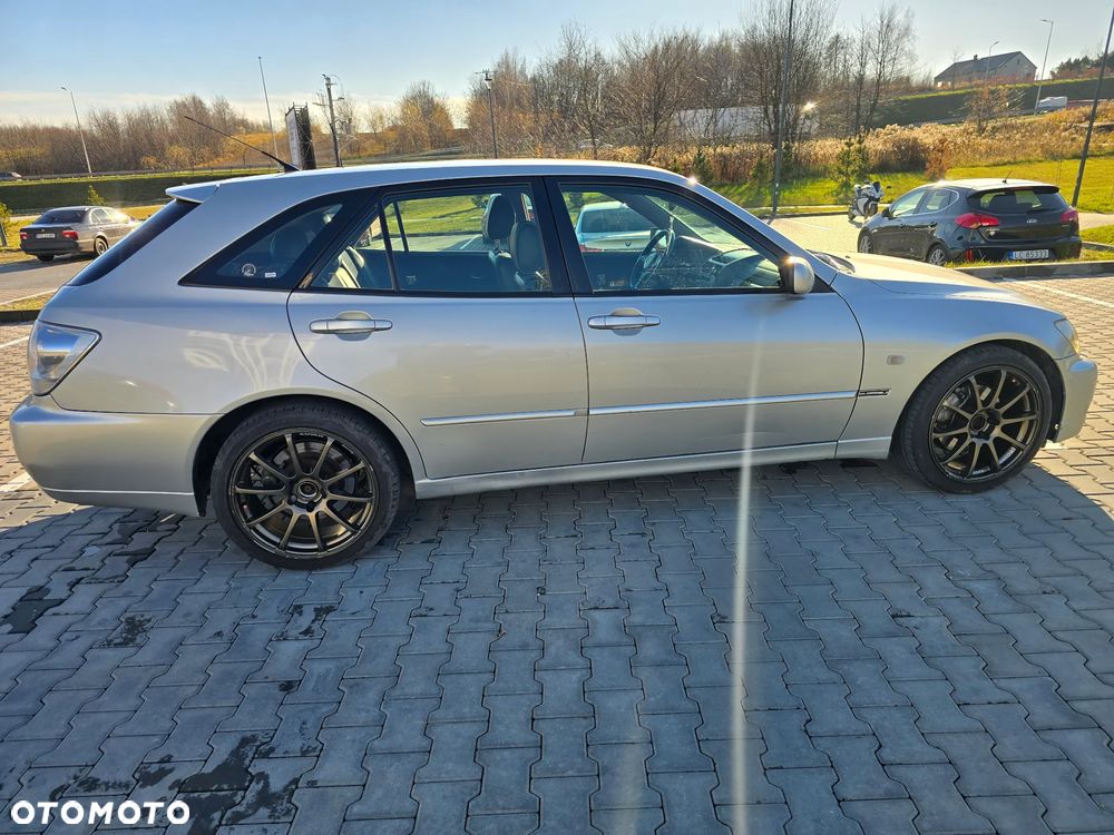 Lexus IS 300 Elegance - 11