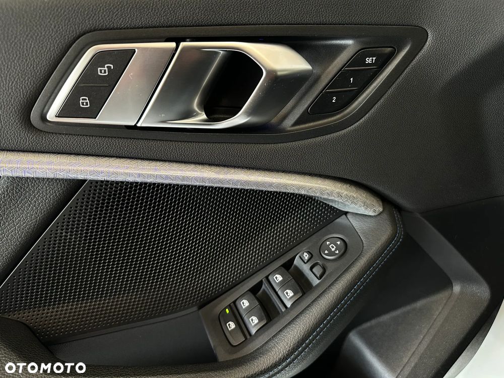 BMW Seria 1 118i M Sport - 20