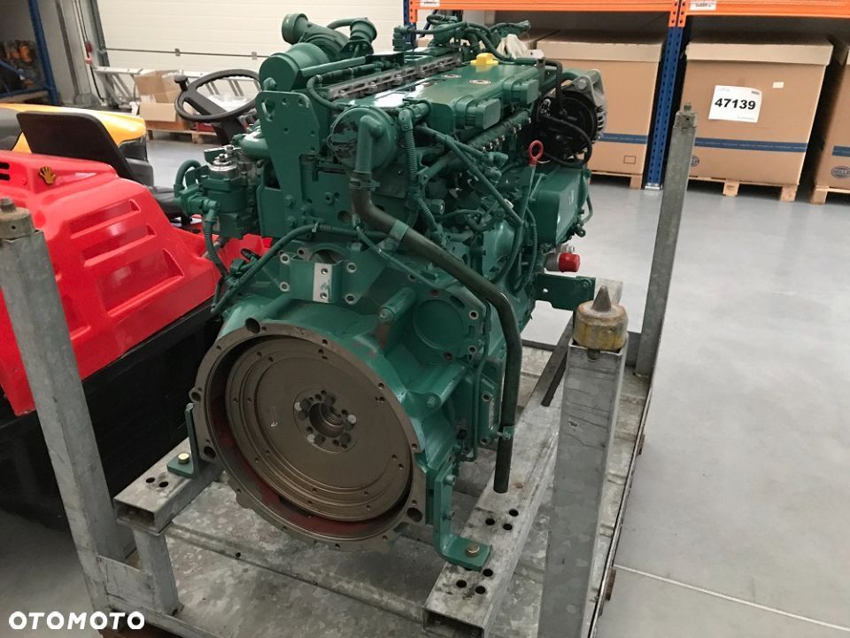 SILNIK VOLVO D6 300kW 6-cyl nowy 20000zł netto - 2