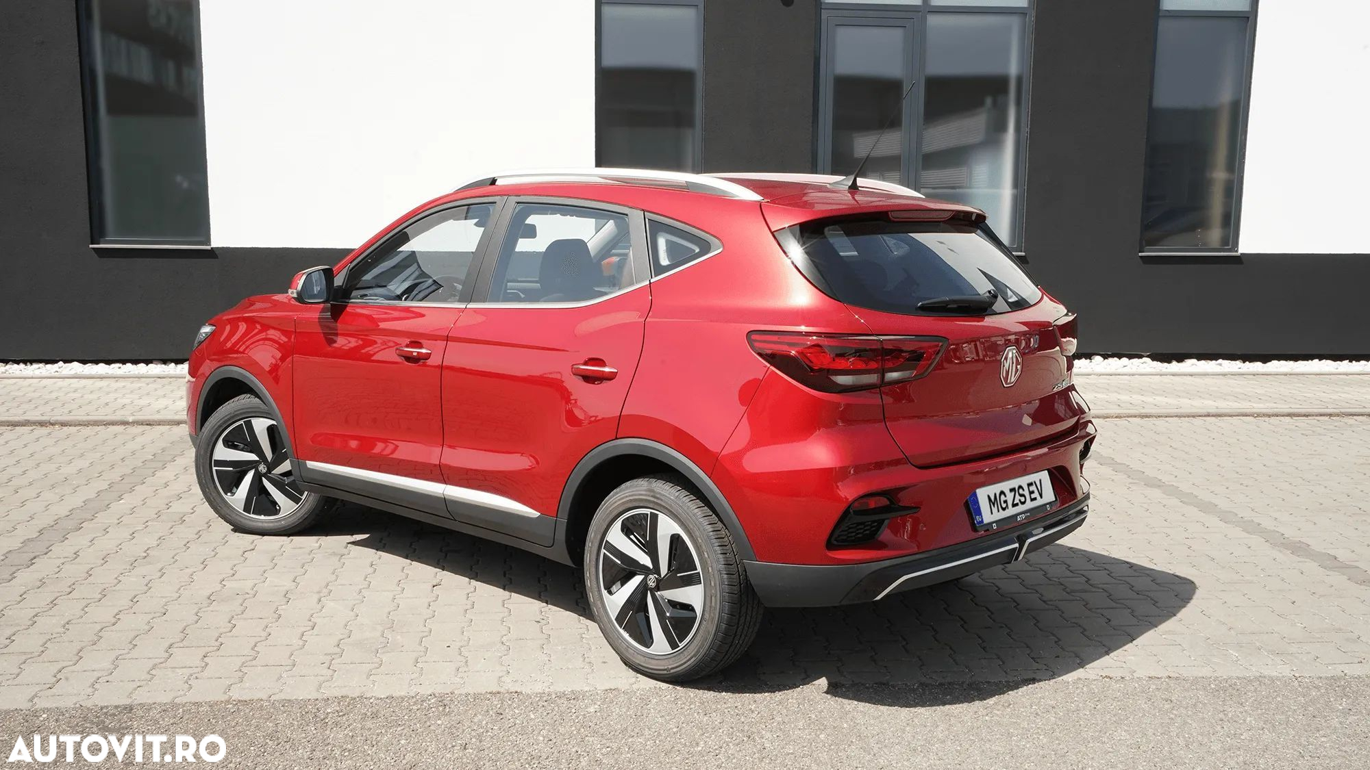 MG ZS EV - 28