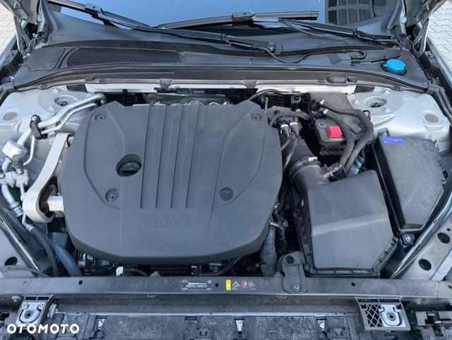 Volvo S60 B4 B Plus Dark - 17